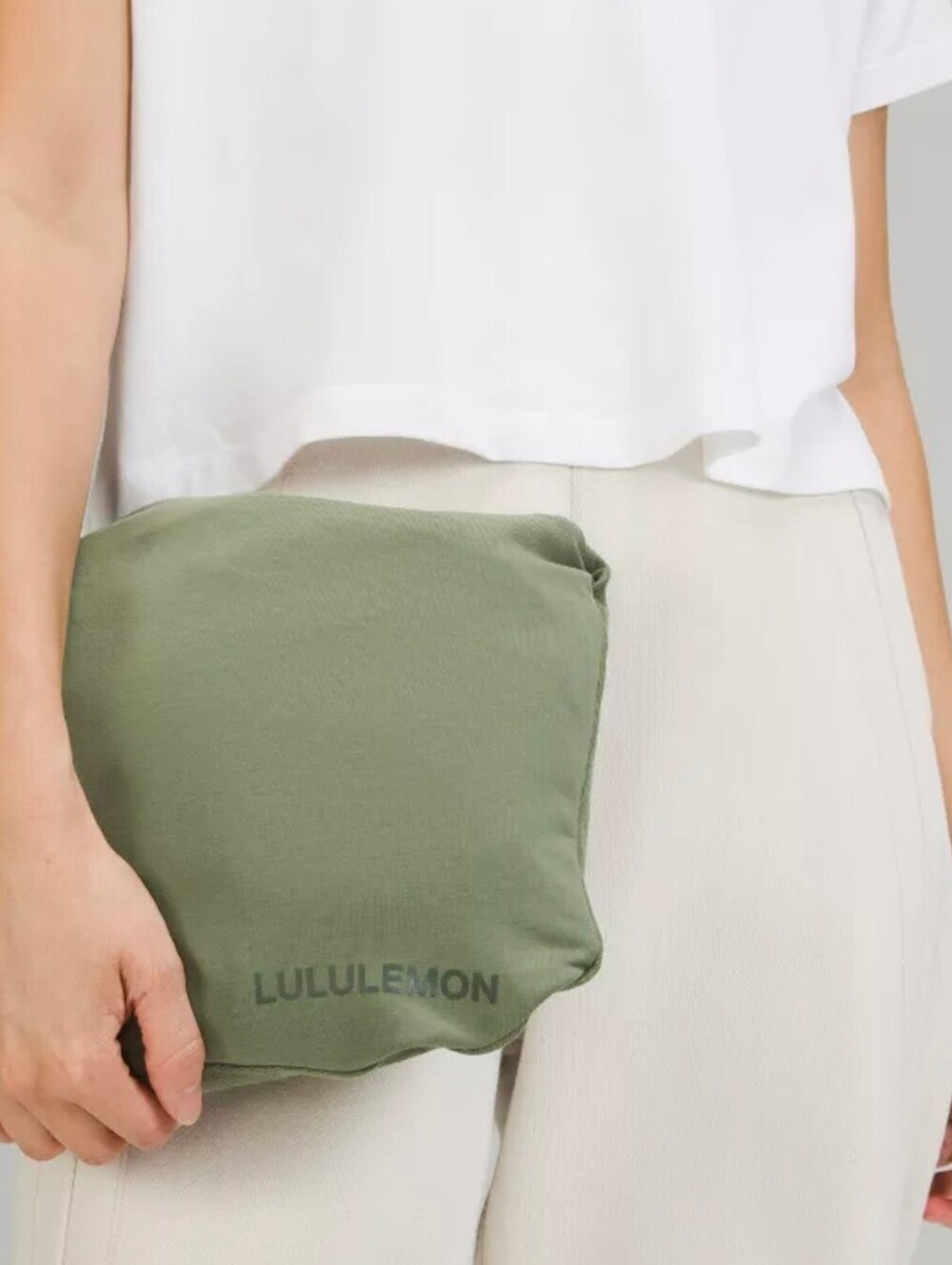 Lululemon LA Packable Pullover-to-Pillow Green Willow M/L - Picture 3 of 10